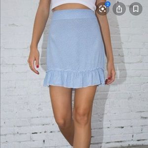 Brandy Cara Ruffle shirt 💙